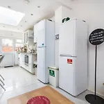 Cosy Double Room In Guest House Limehouse-Stephney